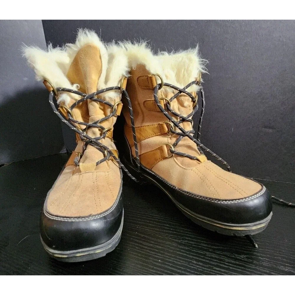 Champion ‎ beige Winter Boots Faux Fur Lined Lace Up Womens Size 9